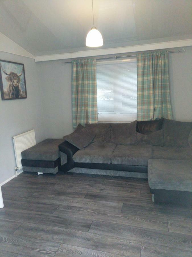 Tarrareoch Guest House Bathgate Esterno foto