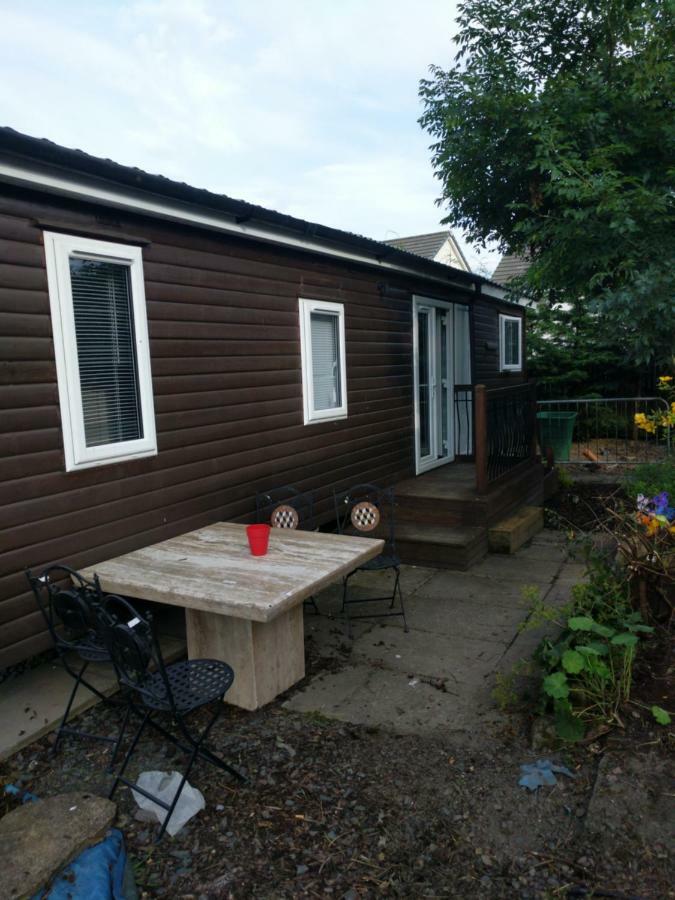 Tarrareoch Guest House Bathgate Esterno foto