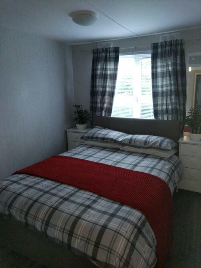Tarrareoch Guest House Bathgate Esterno foto